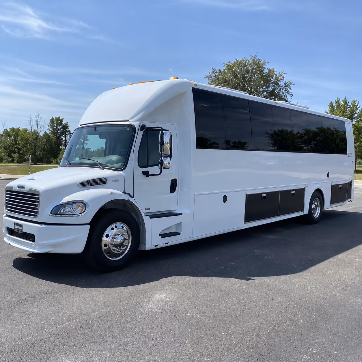 newport news 40 passenger party bus