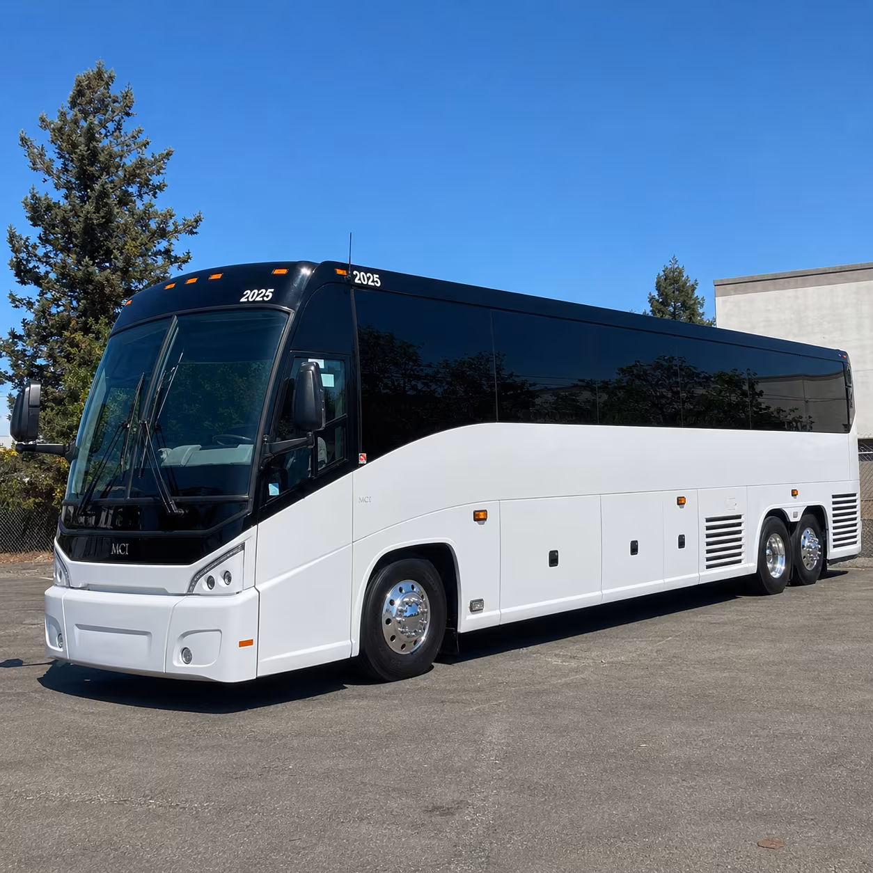 newport news charter bus rental exterior