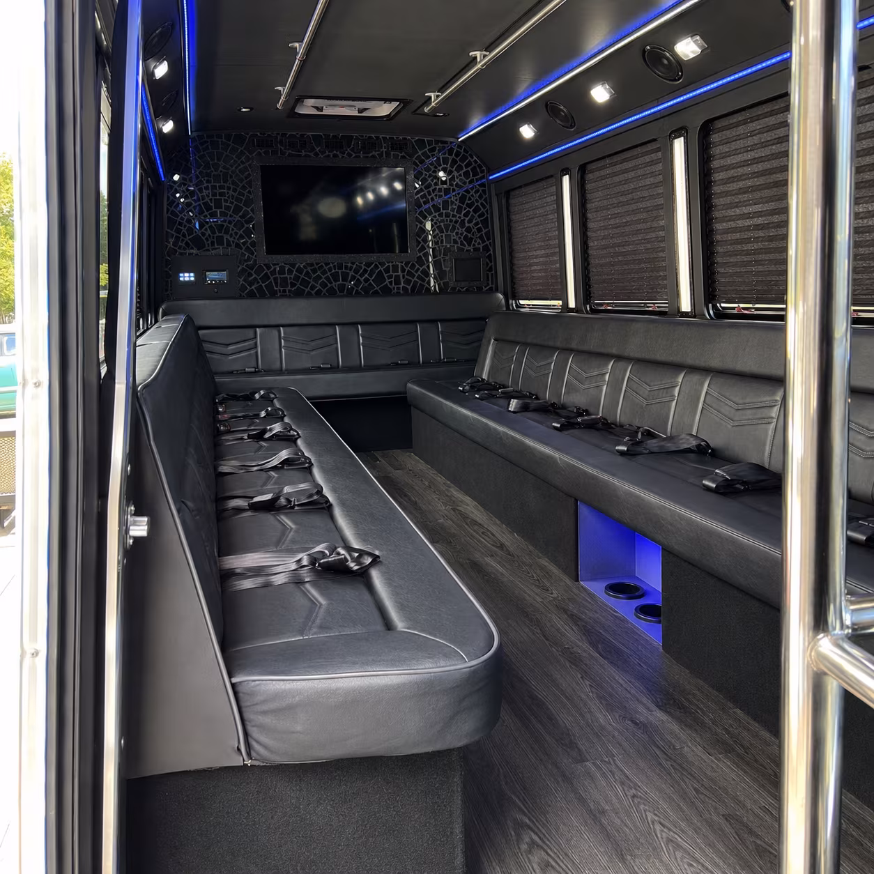 newport news corporate party bus rental