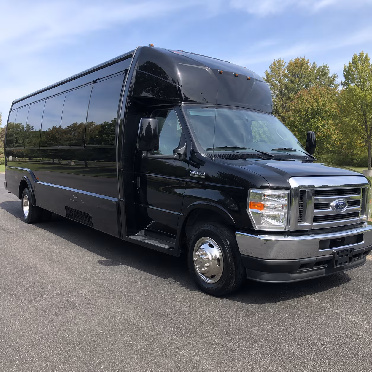 newport news holiday party bus rental